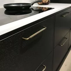 Beslag Design Helix Handgreep 224, Antique Bronze 5 Beslag Design Helix Handgreep 224, Antique Bronze -Knoppen & handgrepen Verkoop beslag design helix handle 41