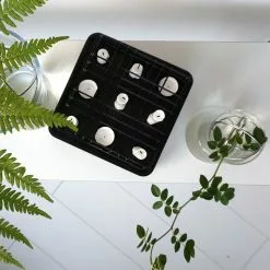 Born In Sweden Stumpastaken Kaarshouder Small, Zwart -Knoppen & handgrepen Verkoop born in sweden stumpastaken candle holder small 11