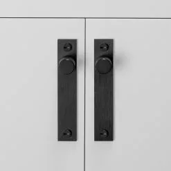 Buster + Punch Cross Plate Knop Pak Van 2, Zwart -Knoppen & handgrepen Verkoop buster punch cross plate knop pak van 2 1